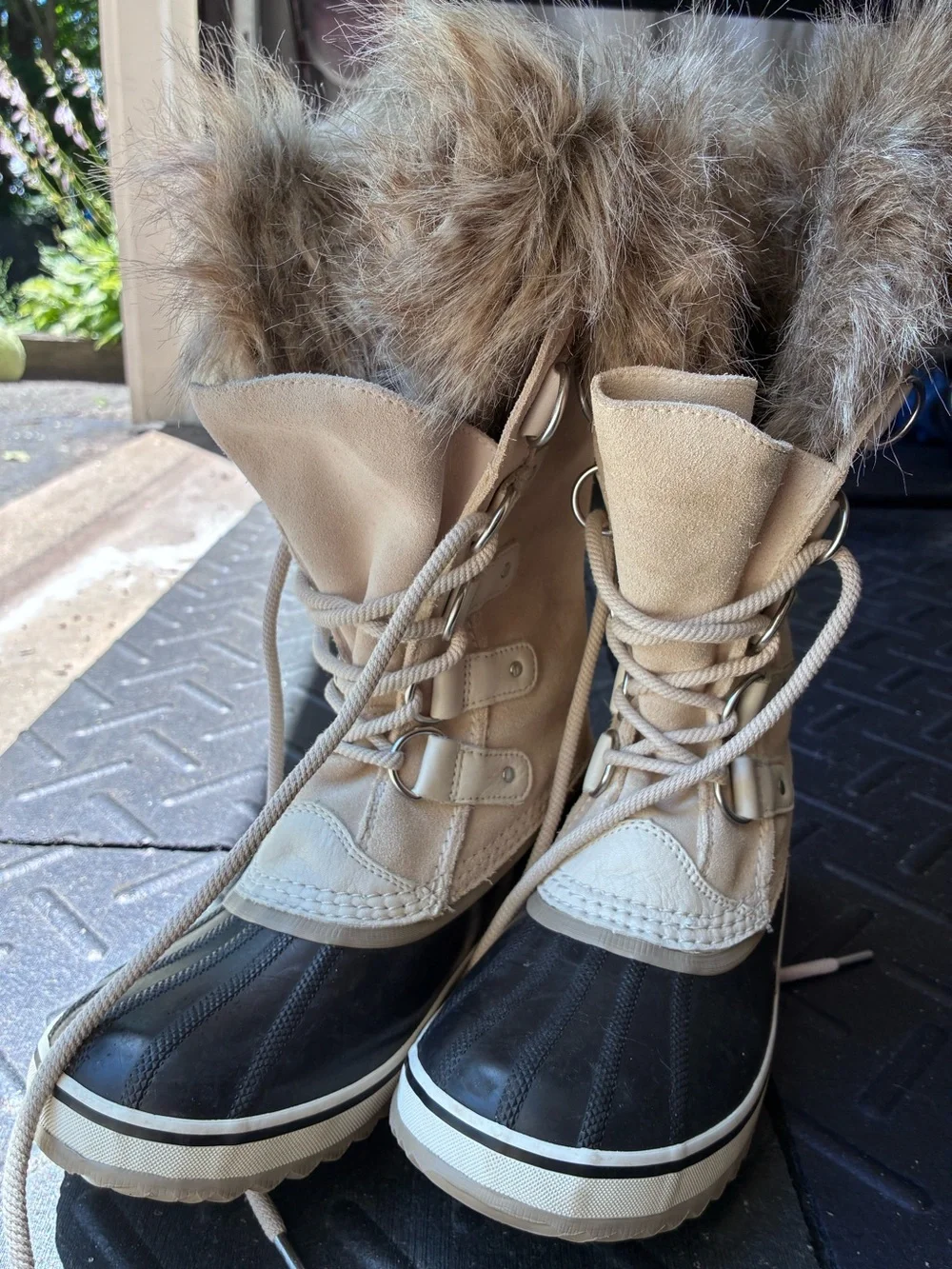 SOREL- Joan of Arctic Waterproof Boot WOMENS- SZ 8.5 US 39.5 EU